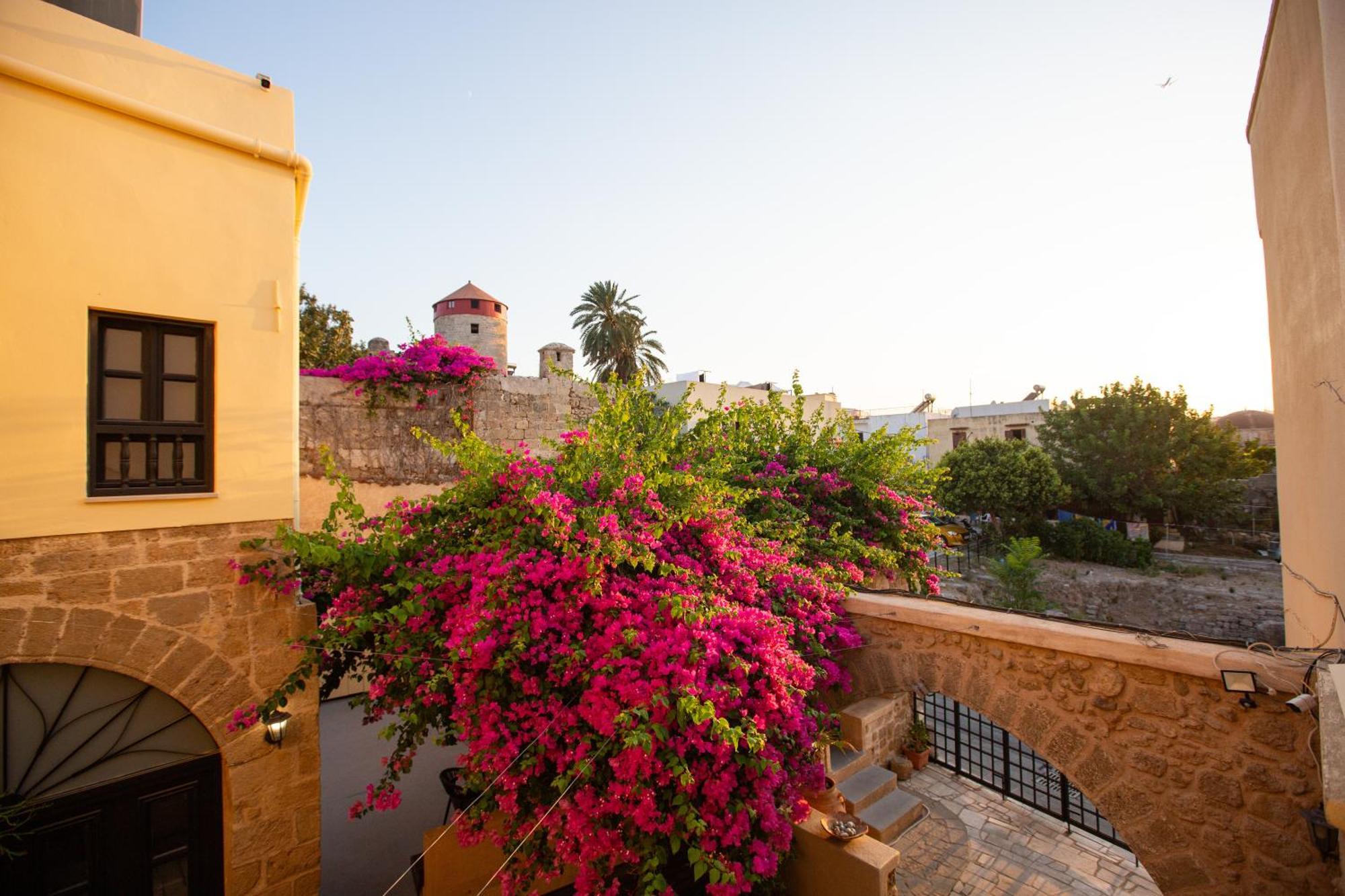 The Old Town House Apartment Rhodes City Ngoại thất bức ảnh