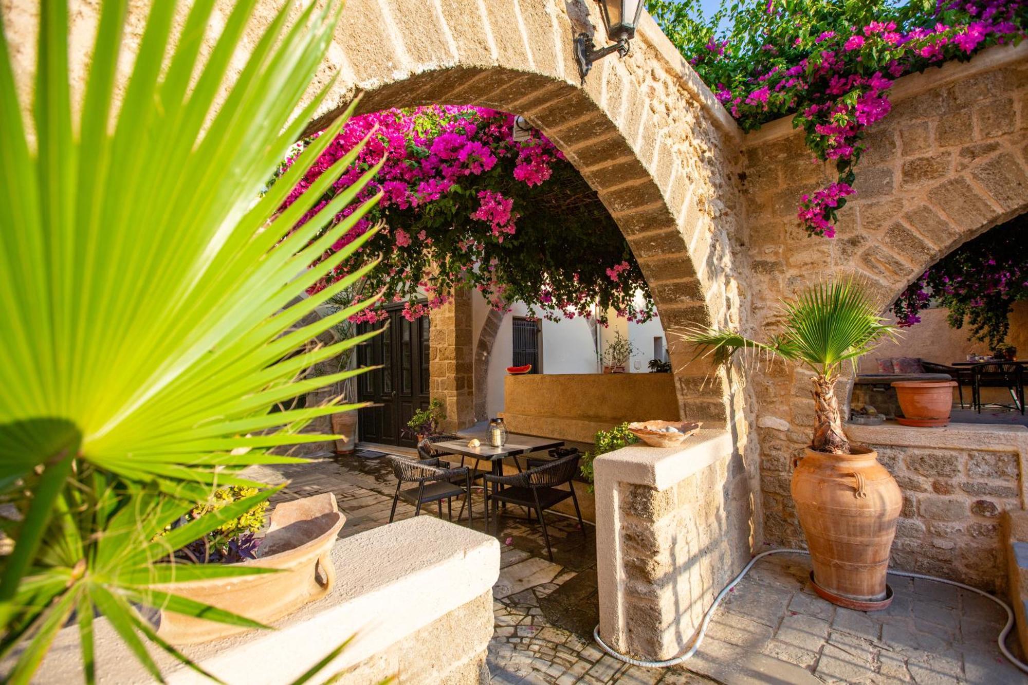 The Old Town House Apartment Rhodes City Ngoại thất bức ảnh