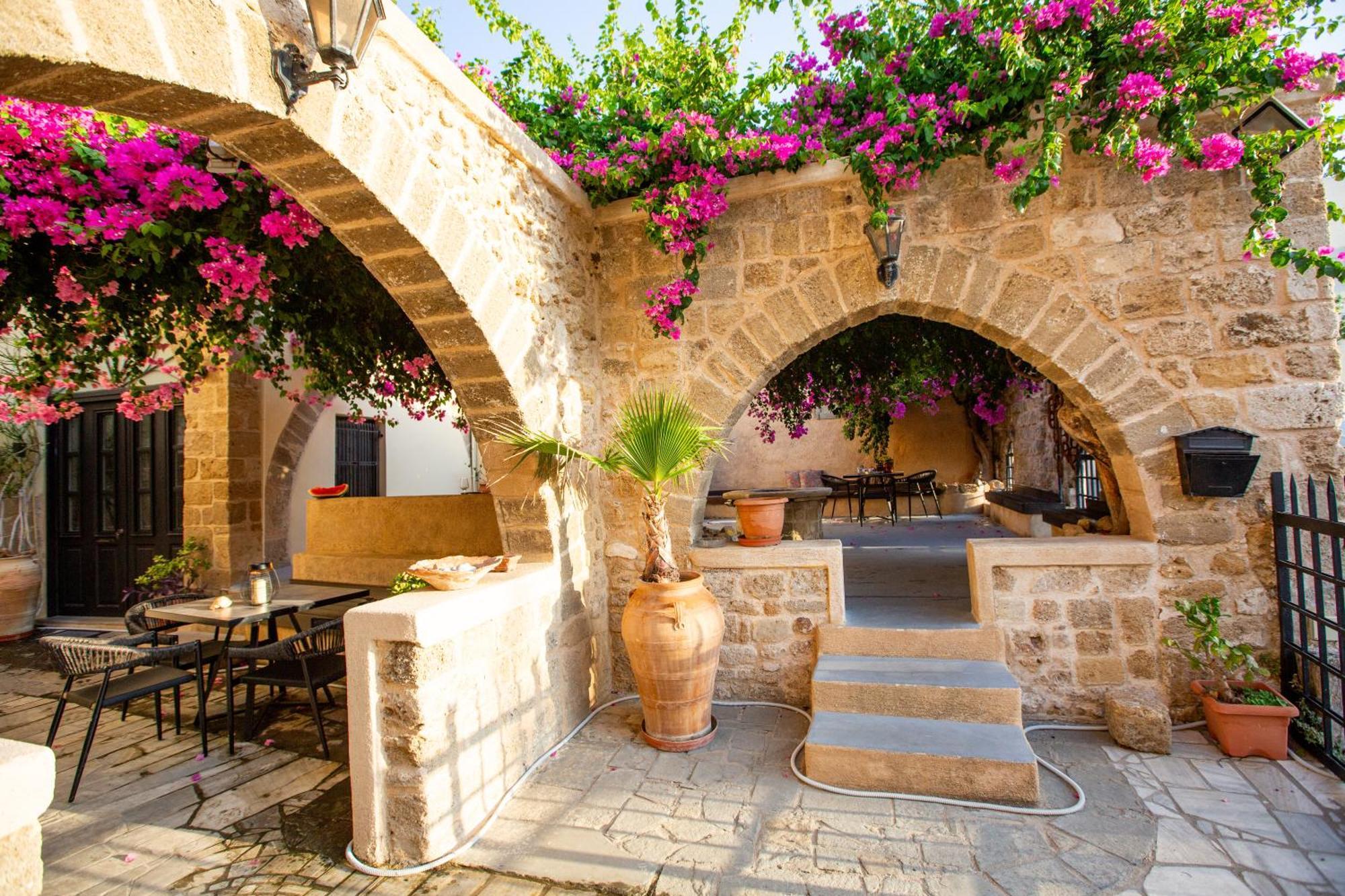 The Old Town House Apartment Rhodes City Ngoại thất bức ảnh